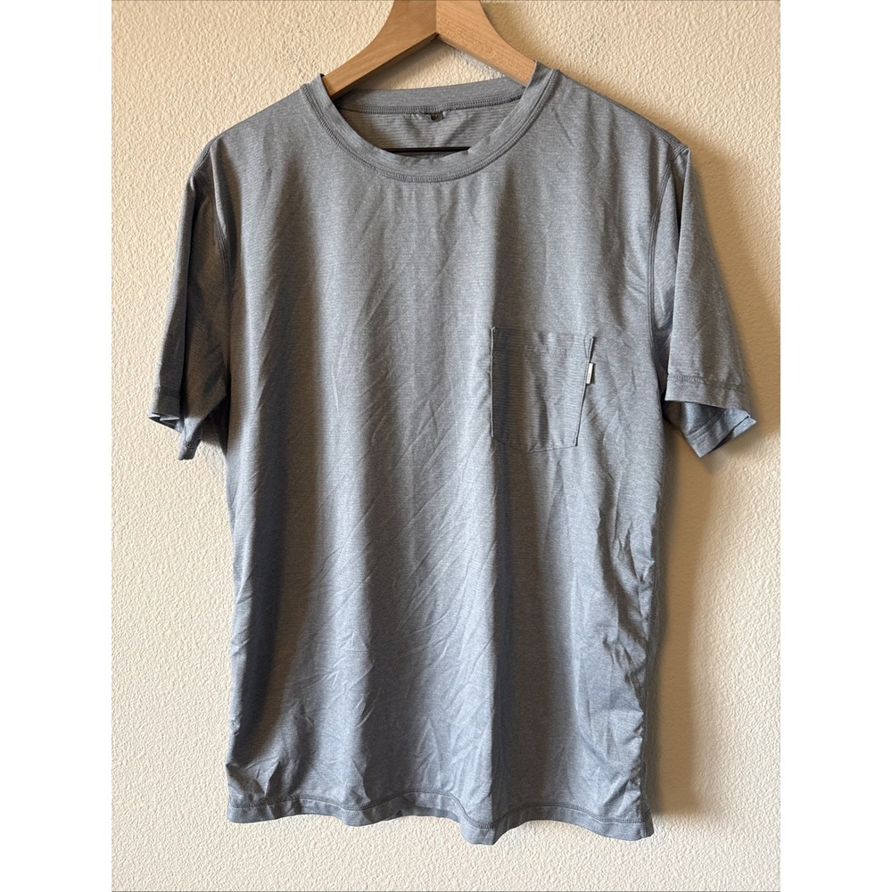 Vuori Strato Tech Tee Mens Medium Blue Short Sleeve Crew Neck Pocket Shirt